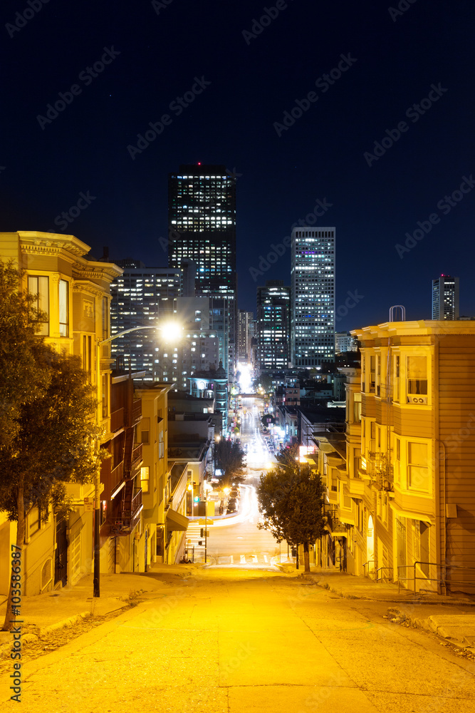 night scene of city road in San Francisco