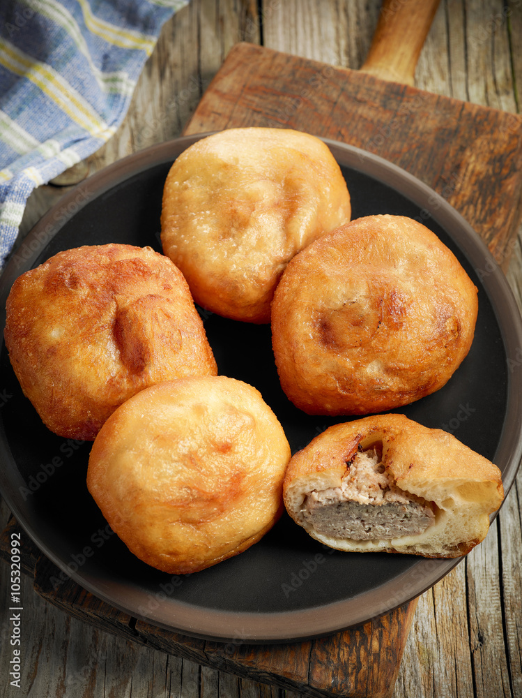 fried meat pies belyashi