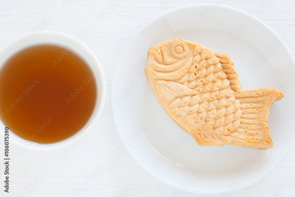 Taiyaki，用普通煎饼或华夫饼面糊制作的日本鱼形蛋糕