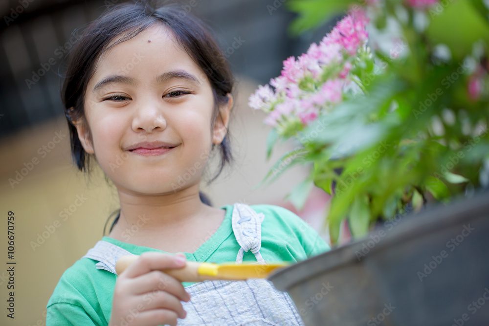 亚洲小孩种花