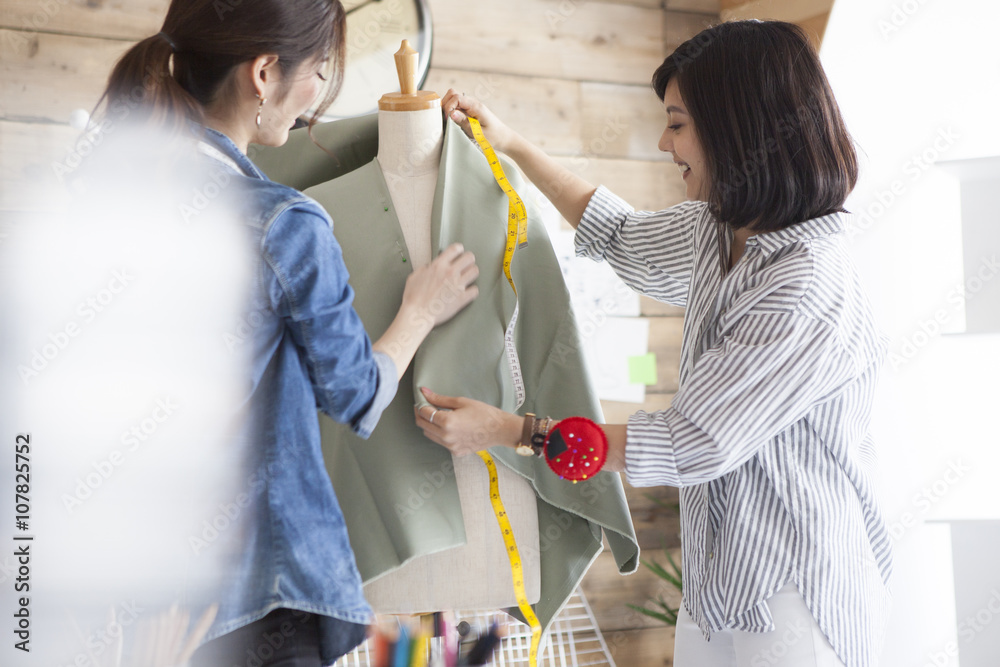 Women have made the clothes over the cloth to the torso