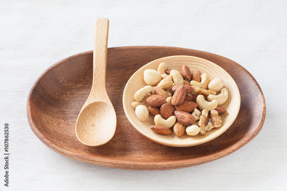 Assorted mixed nuts , Almond , Cashews nuts , macadamia , walnut