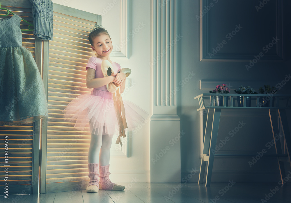 girl in a pink tutu