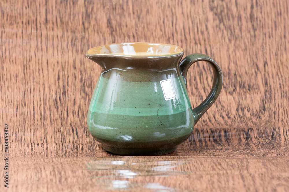 chinese tea cup on woooden table