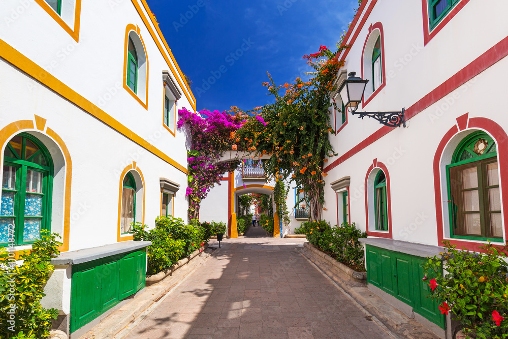 Architecture of Puerto de Mogan, a small fishing port on Gran Canaria, Spain.