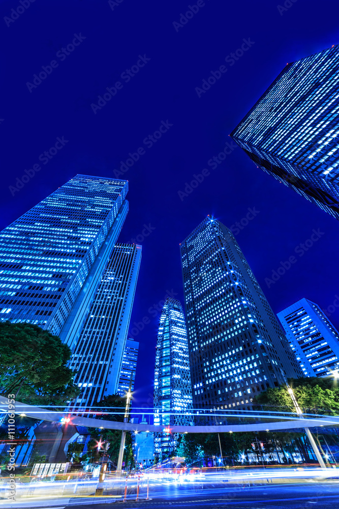 新宿高層ビルの夜景