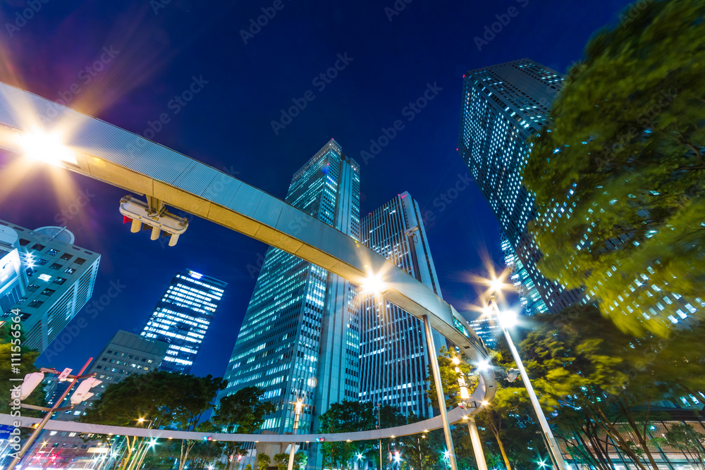 新宿高層ビルの夜景