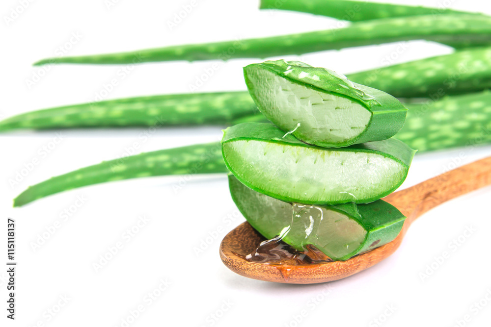 the sliced and leaf of fresh aloe vera with aloe vera gel 