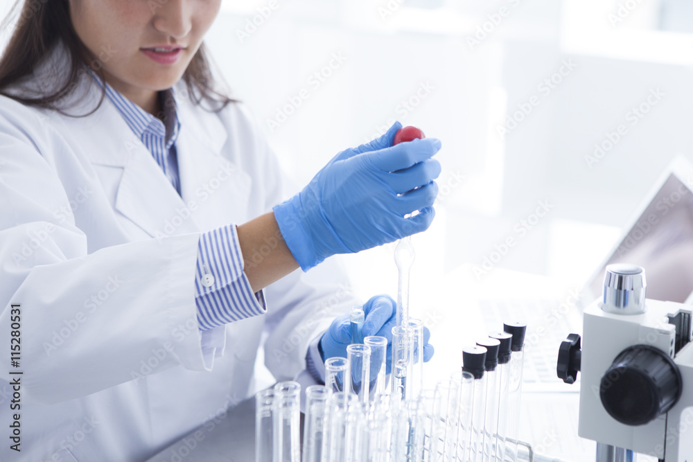 Women who have studied in the laboratory