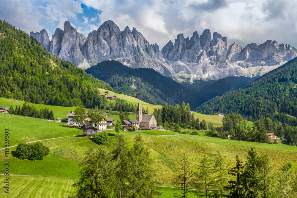 Val di Funes，南蒂罗尔，意大利