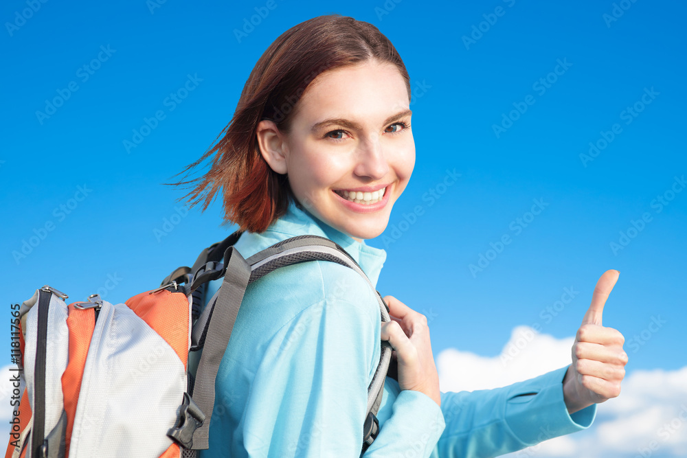 快乐女人登山者