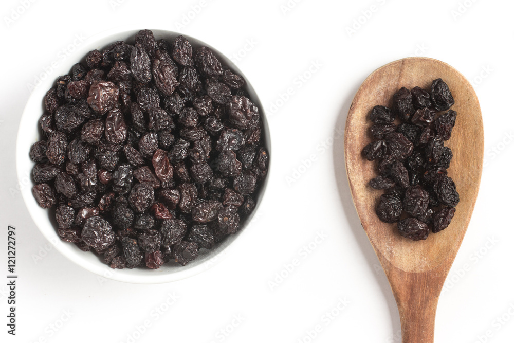 Dried Grapes into a bowl