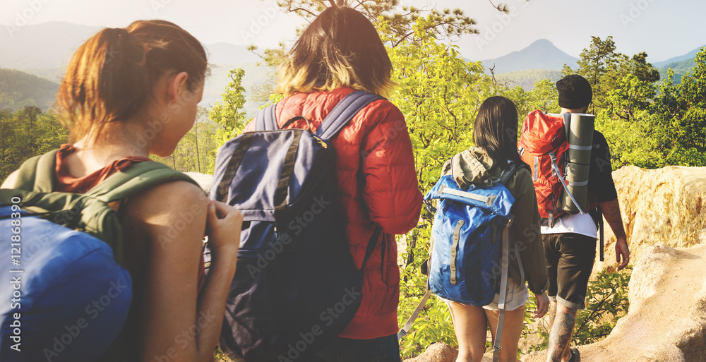 徒步登山的概念