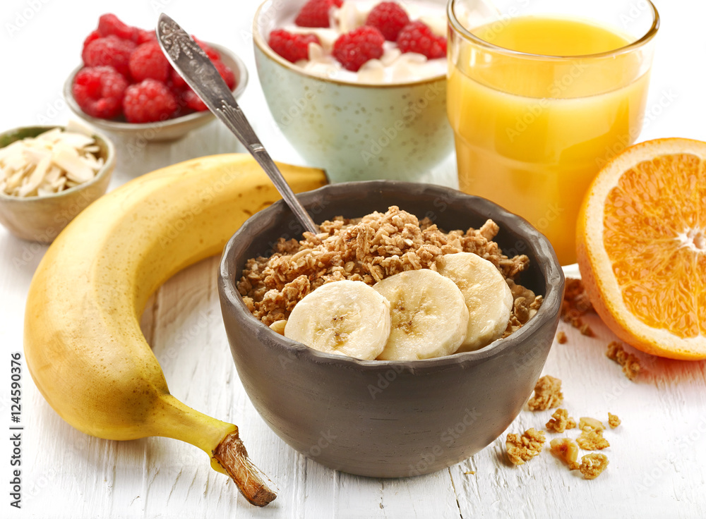 bowl of muesli with banana