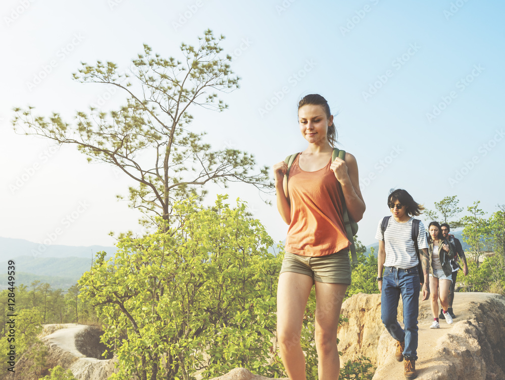 人民友谊闲逛旅游目的地露营概念