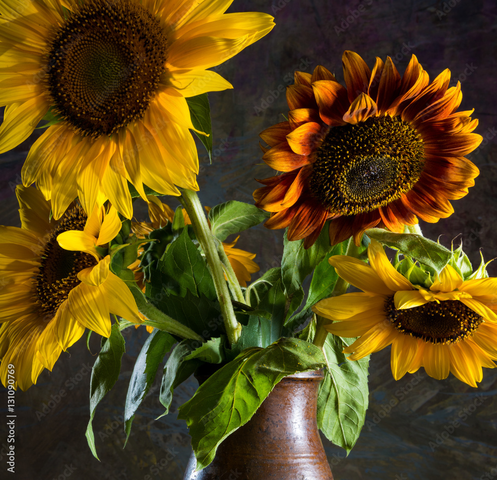 Beautiful sunflowers in vase