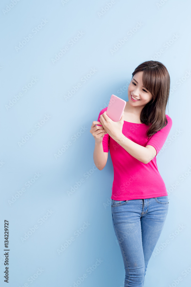 beauty woman talk on phone