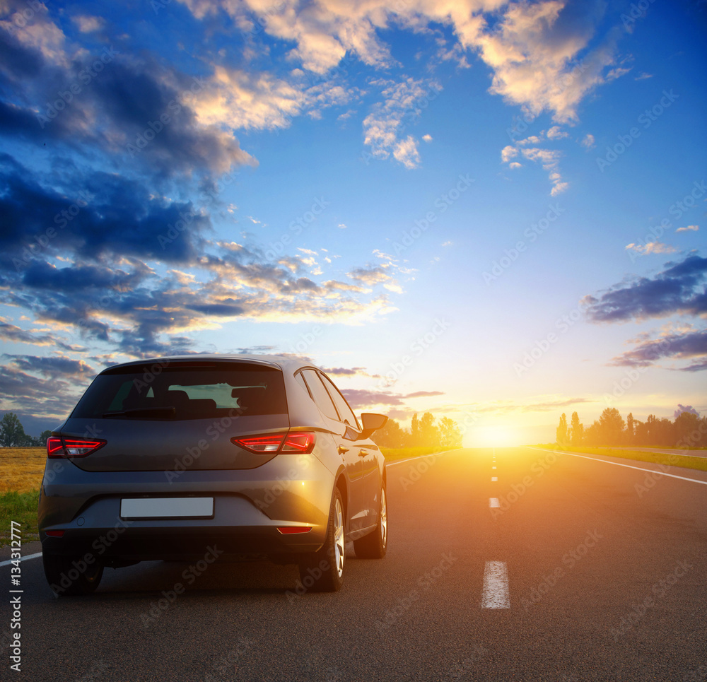  Car and light