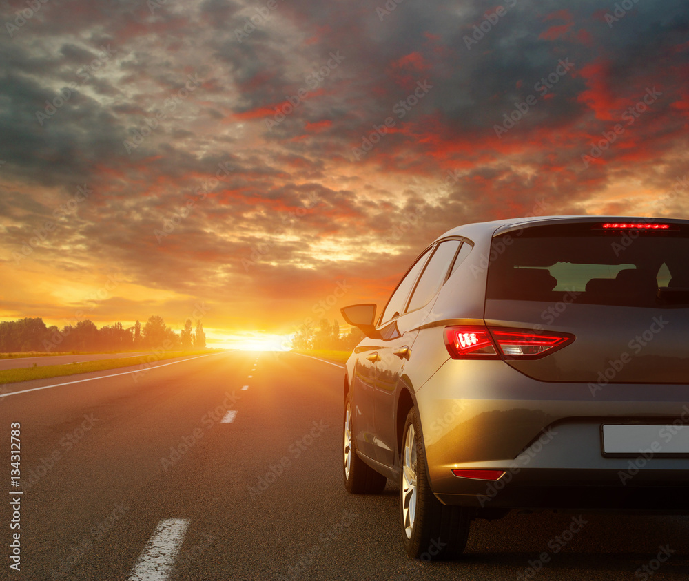  Car and light