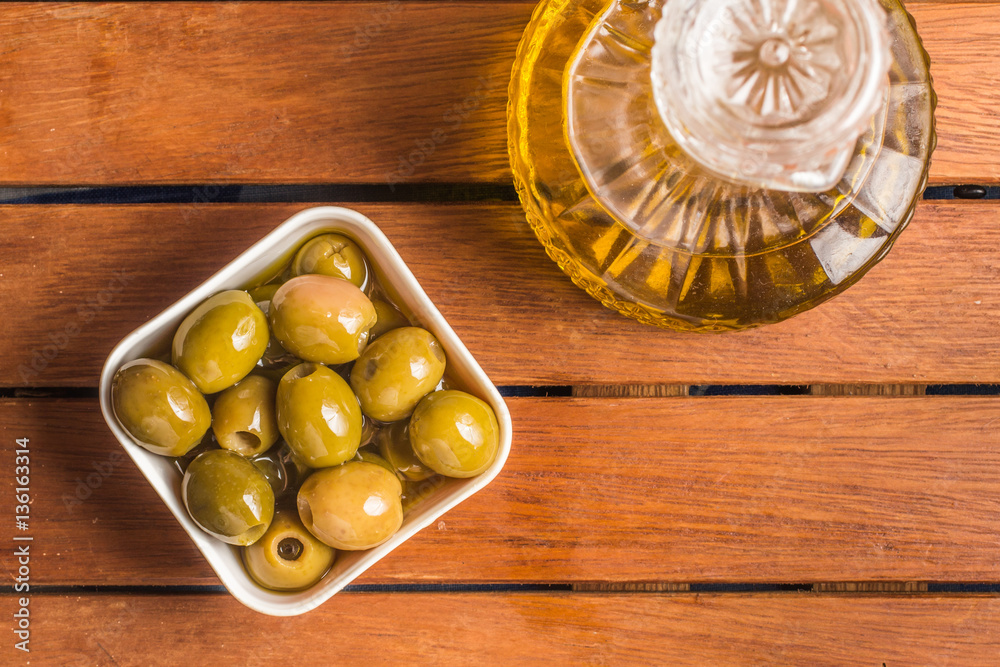 Green Olives and Oil