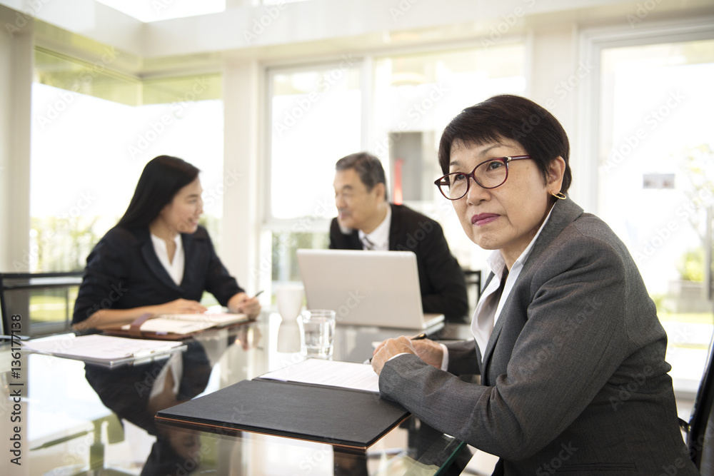 业务讨论会演示简报