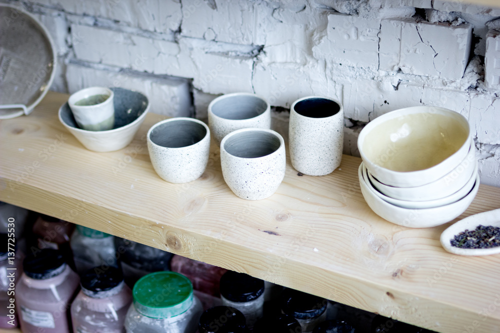 workshop production of ceramic tableware finished products