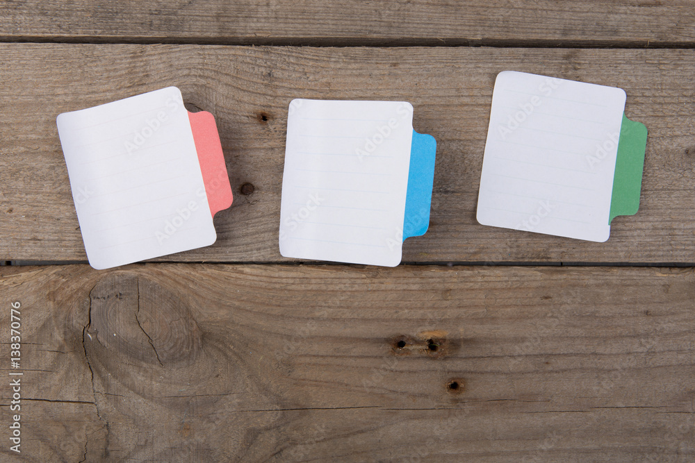 sticky notes on the wooden board