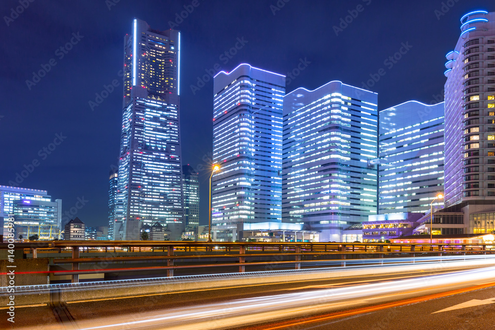 日本横滨夜晚的城市景观