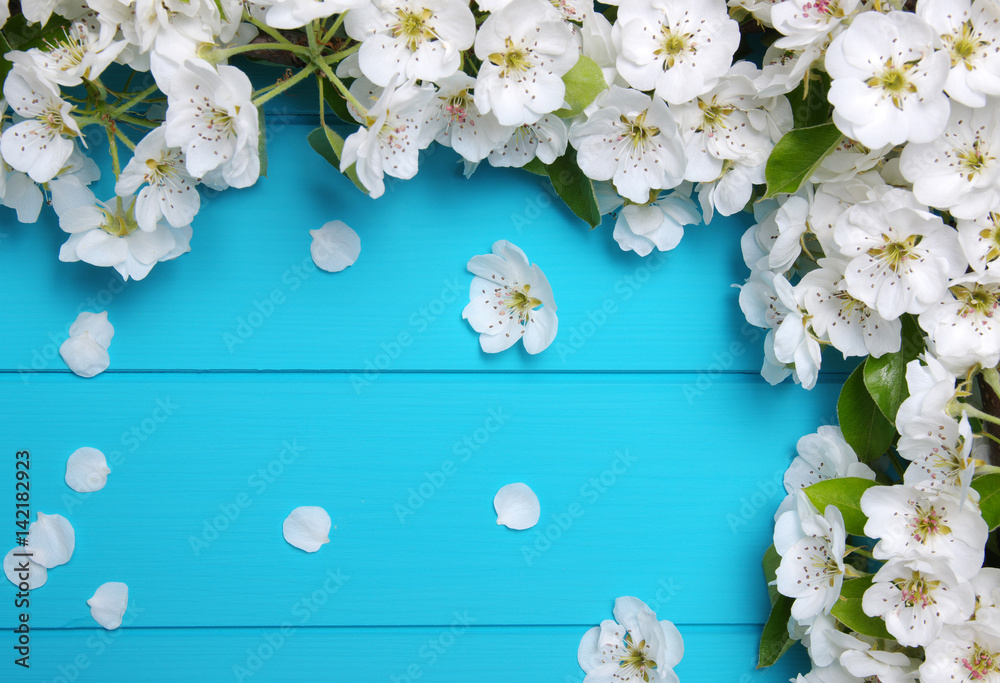  Spring flowers on wood