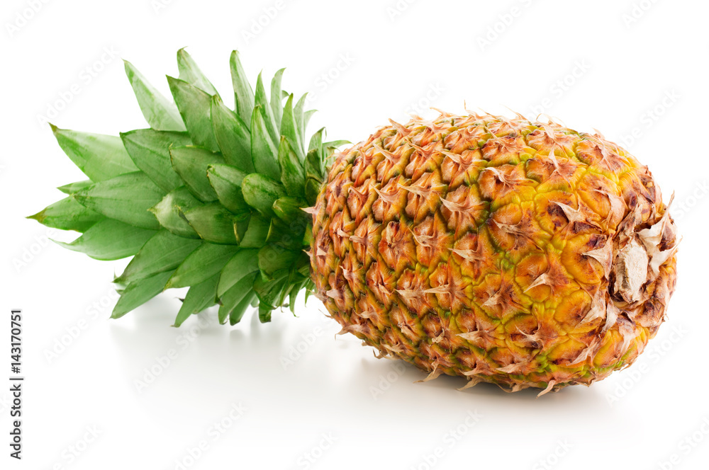 pineapple with slices