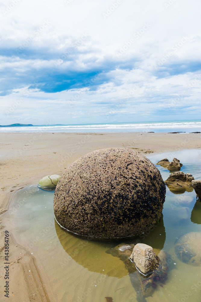 Beach with Moeraki Boulders - New Zealand