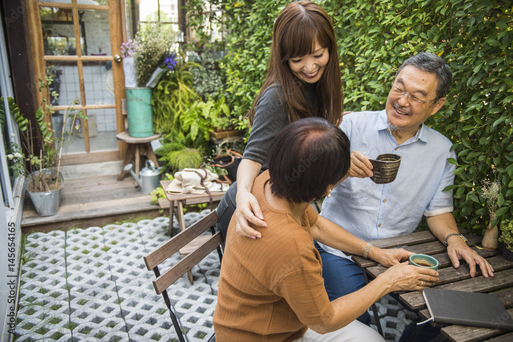 Family Bonding Casual Affection Relationship