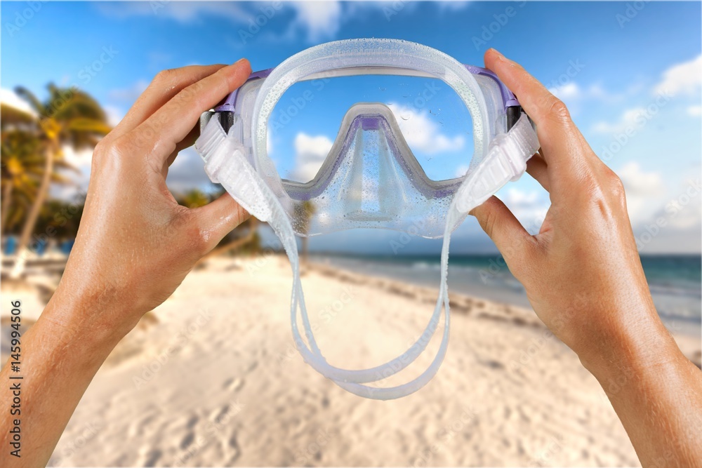 Scuba mask.