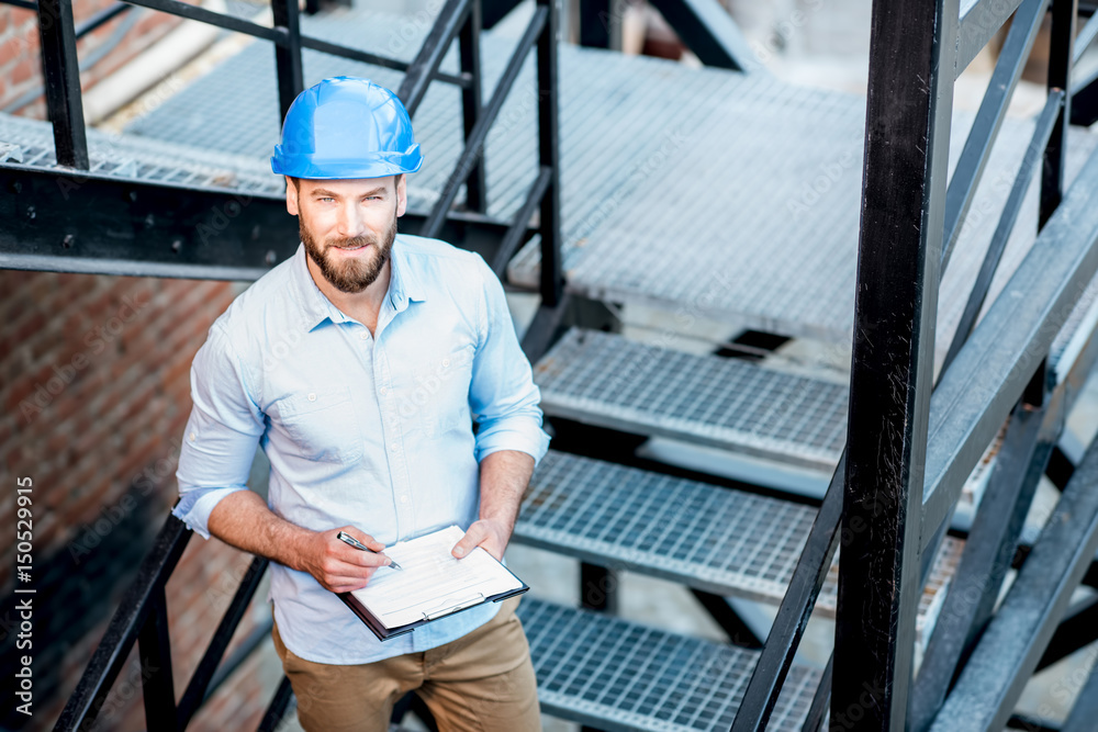 Foreman on the structure stairs