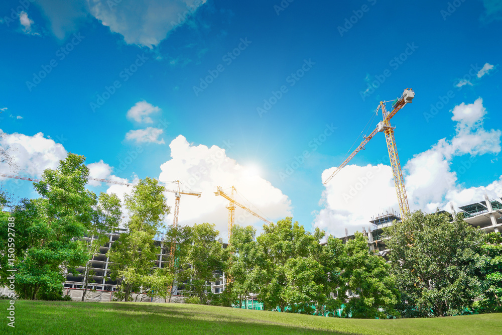 Construction cranes build the resident, Building construction yard.