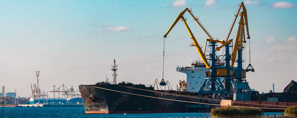 Black bulk carrier