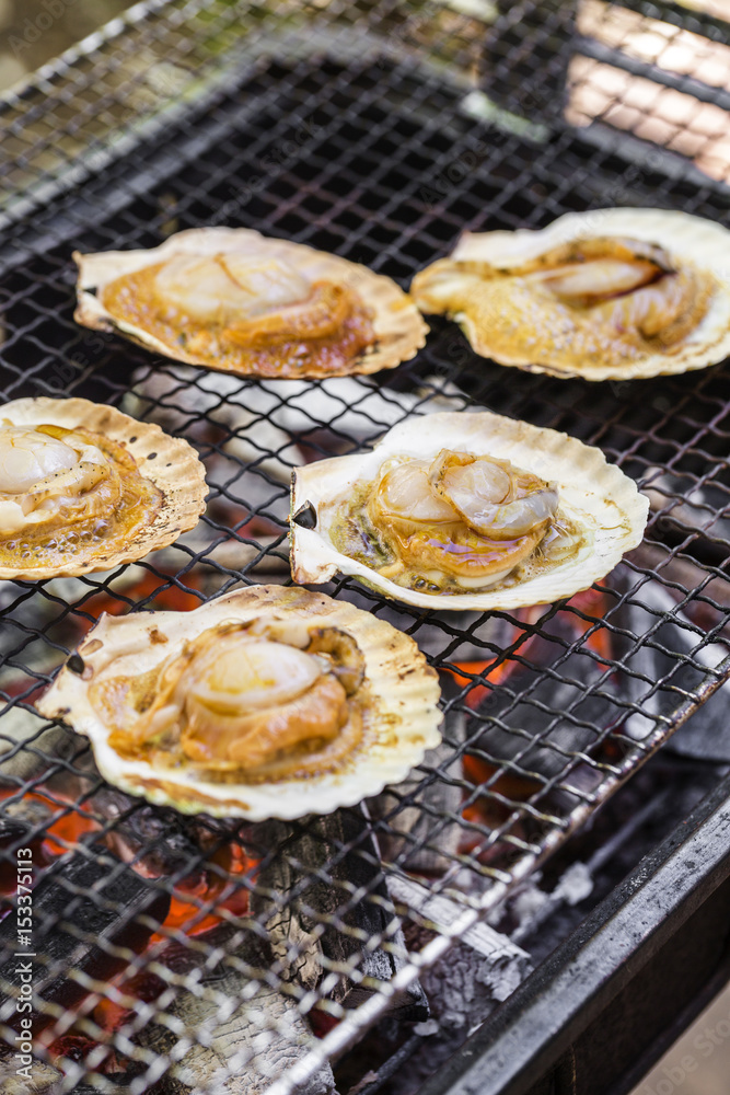 ホタテの網焼き