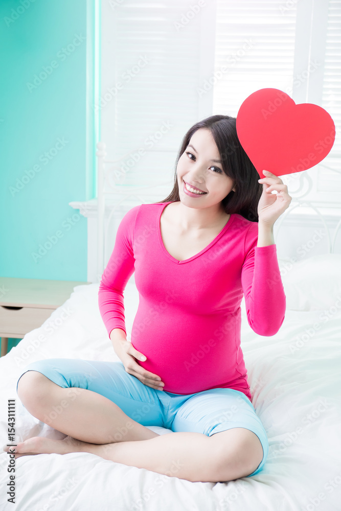 beauty pregnancy woman