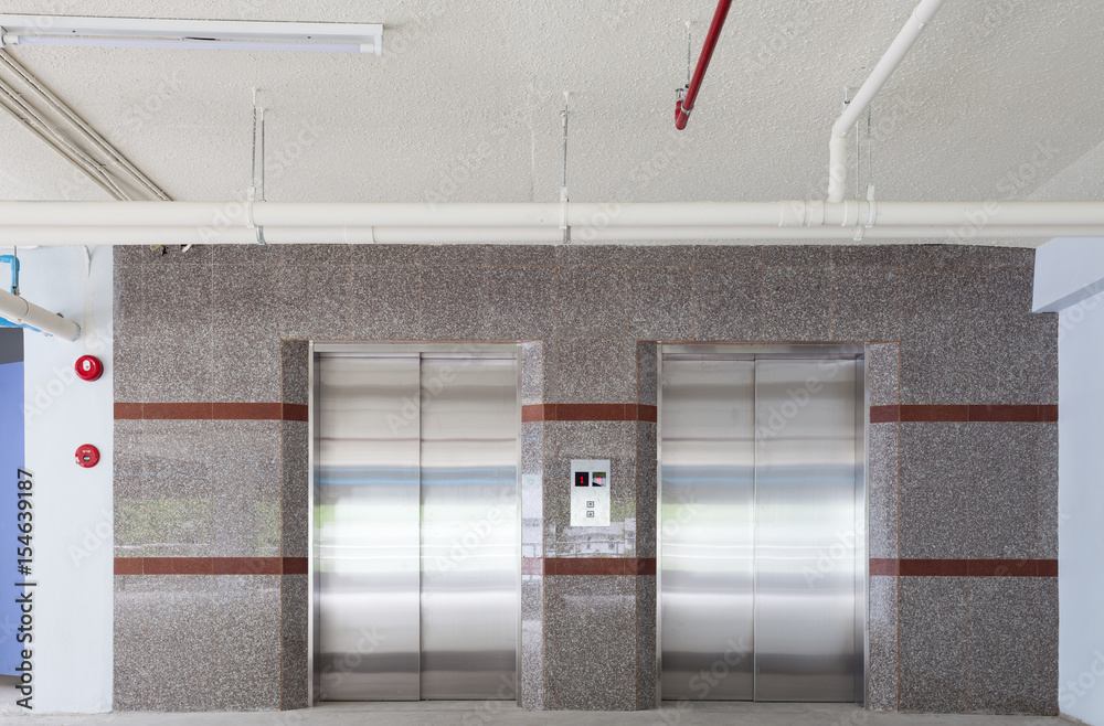 Elevator lift in office ,Lift transportation floor to floors with push switch for up and down.