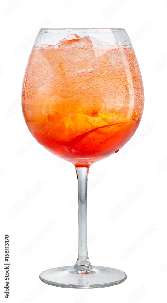 一杯aperol雪碧鸡尾酒