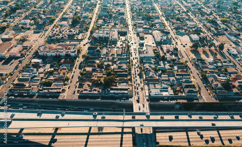 洛杉矶高速公路交叉口鸟瞰图