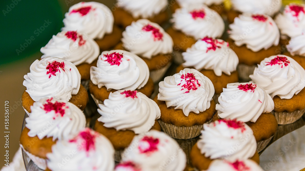 Holiday cupcakes