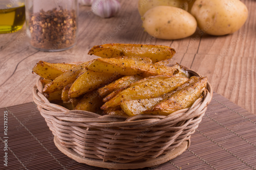 Rustic Frech Fries with paprika powder