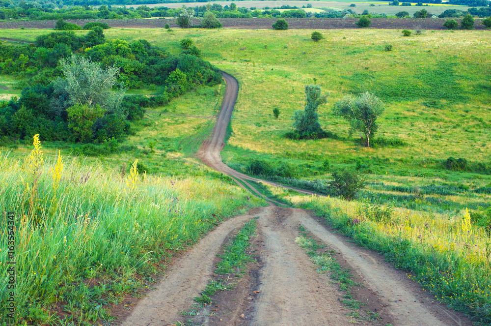 乡村山丘景观地面道路