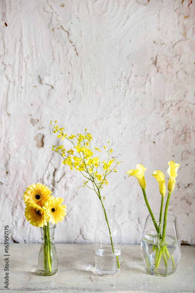 Flower arrangement in glassware decoration