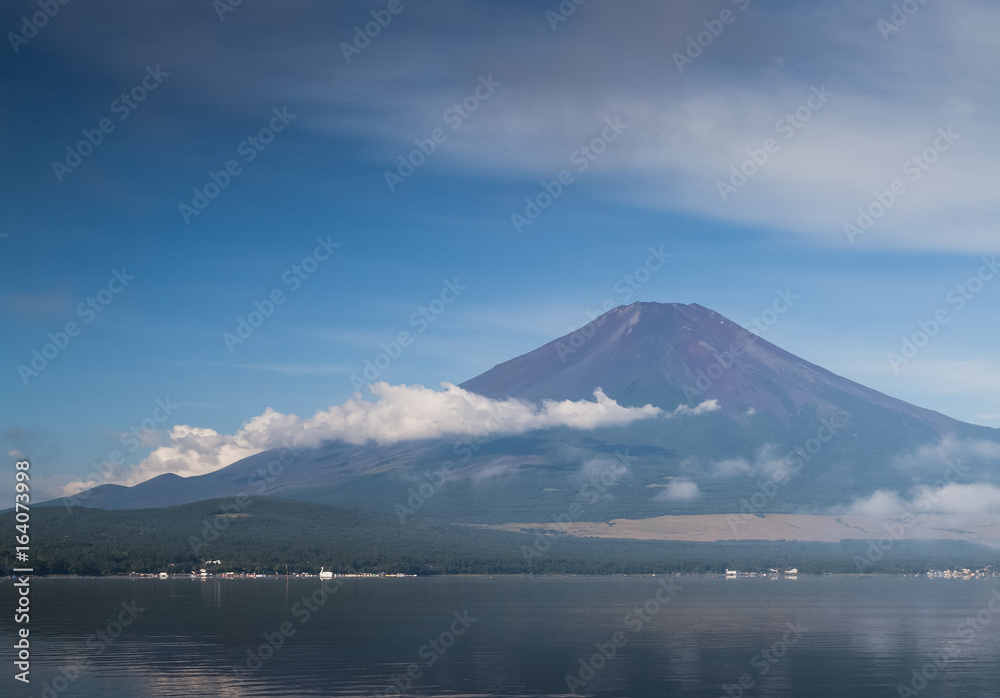 夏天的富士山和山中湖