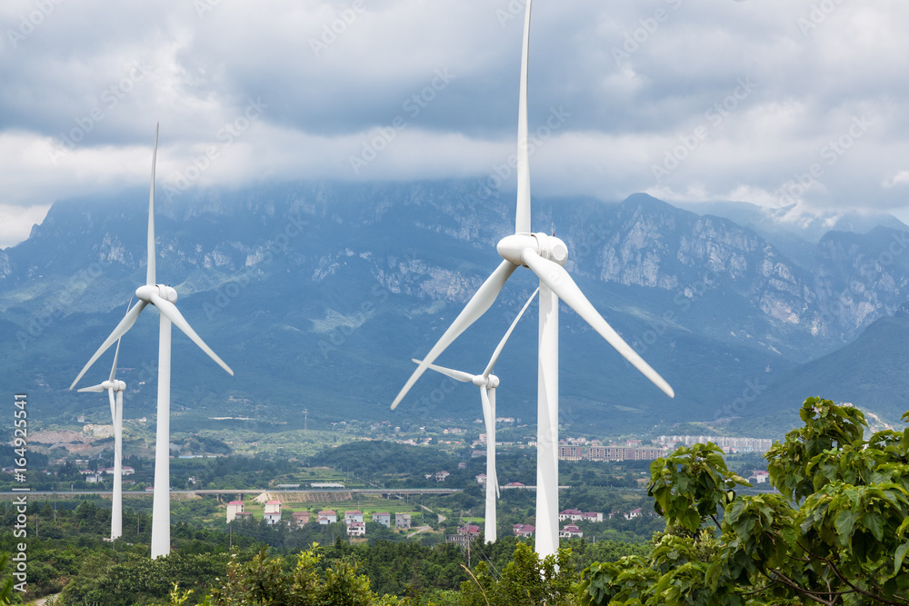 wind turbines in lushan