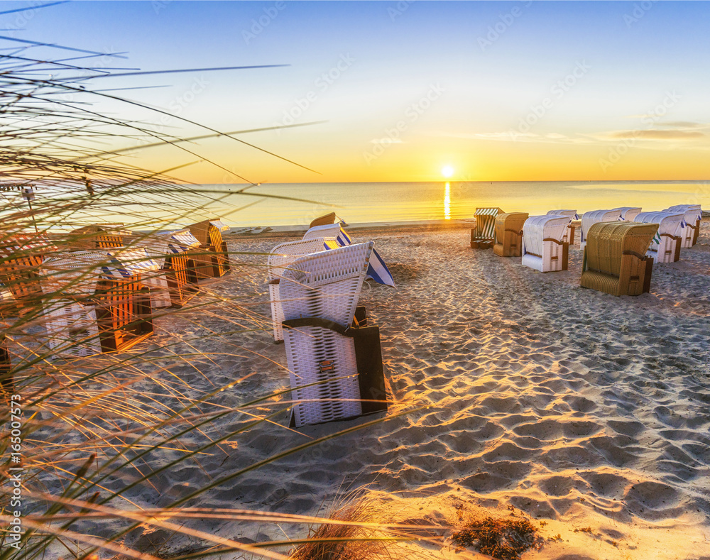 Strandkörbe am Strand