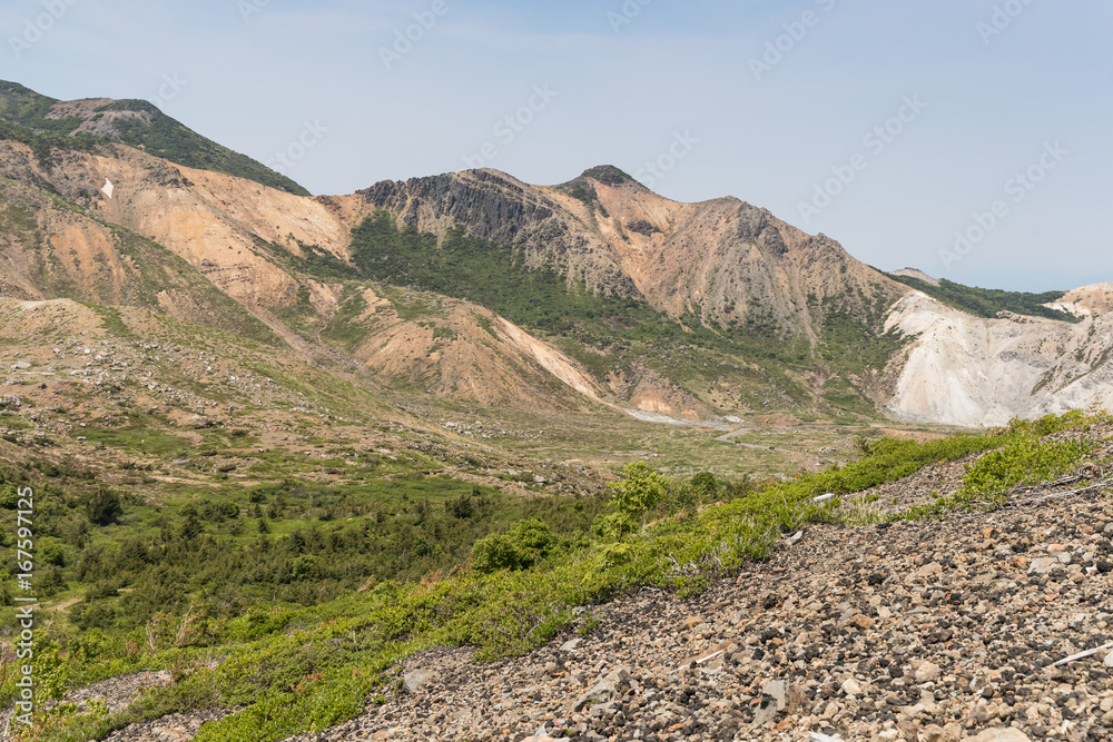 Azuma Kofuji峰1707米，Azuma山是一座大约2000米高的火山山脉。