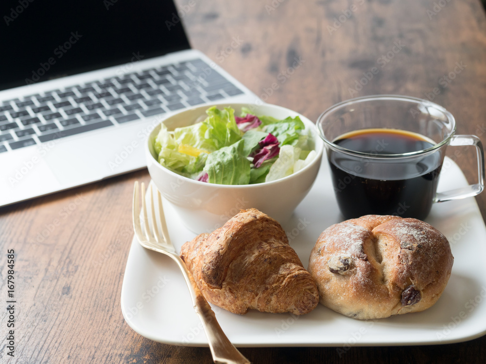 bleakfast on wooden table